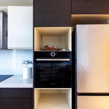 Rahones Appartement Himarë