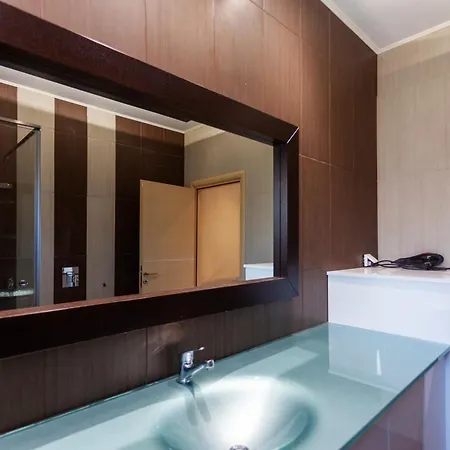 Rahones Apartman Himara