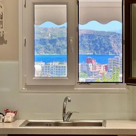 Rahones Appartement Himarë