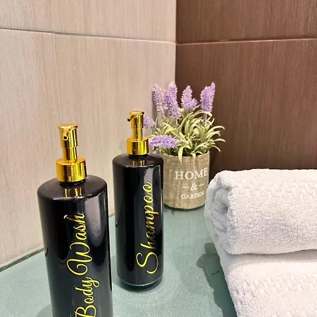 Rahones Appartement Himarë